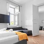 Two Charming Apartments Near Volksoper And Akh