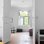 Two Charming Apartments Near Volksoper And Akh