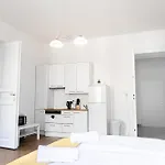 Two Charming Apartments Near Volksoper And Akh