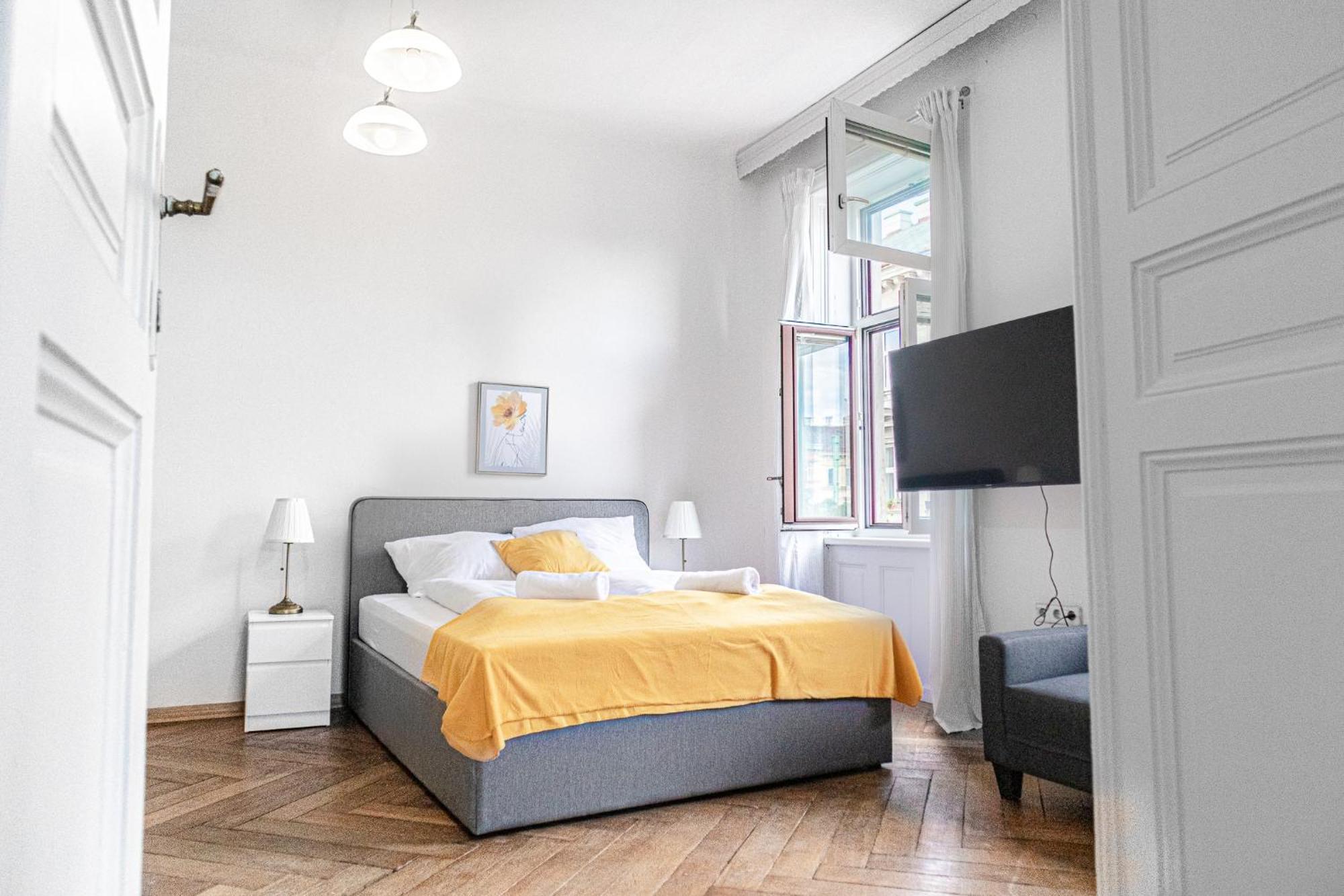 Two Charming Near Volksoper And Akh Apartment Wien